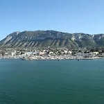 La Riviera Bajo-serviden